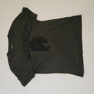 Banana Republic Hunter Green "Bear" Tee Size M